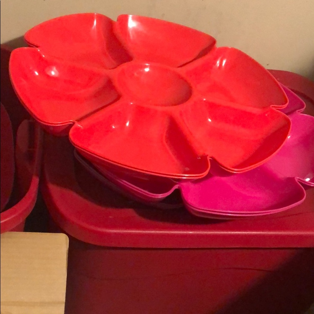 Flower serving trays